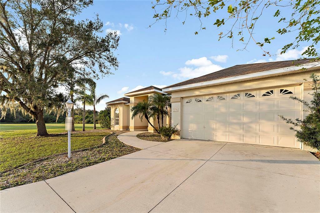 Property Photo: 6325 35th Avenue Circle E FL 34221