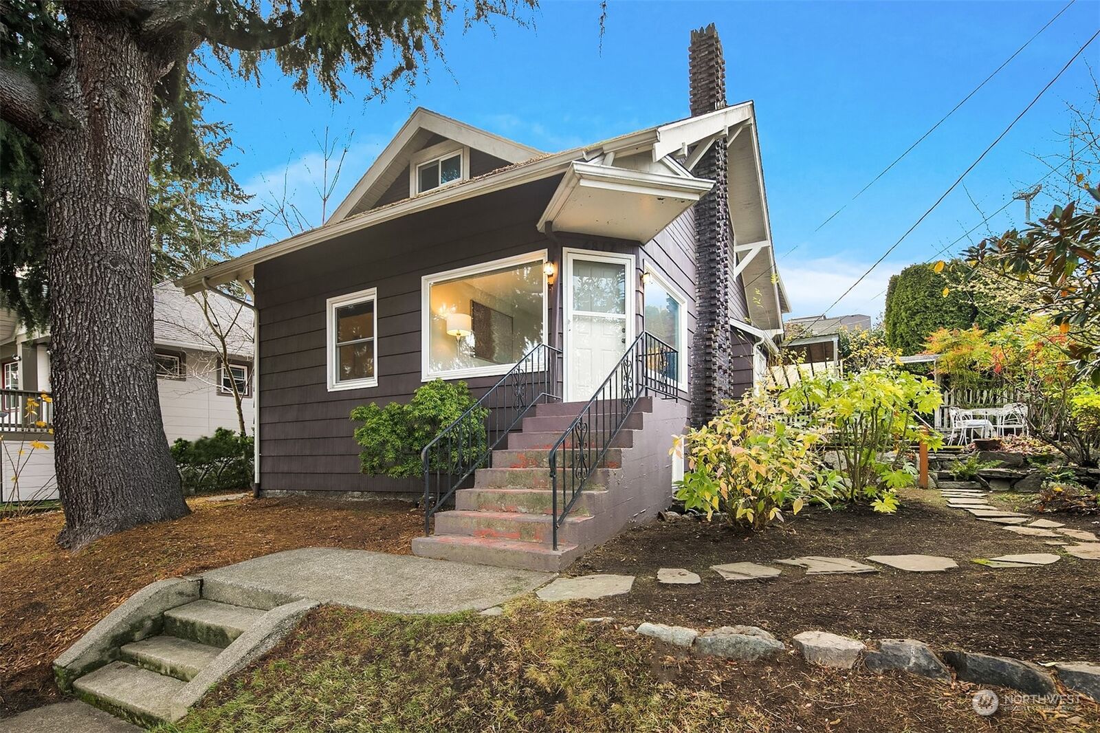 Property Photo:  4817 Whitman Avenue N  WA 98103 