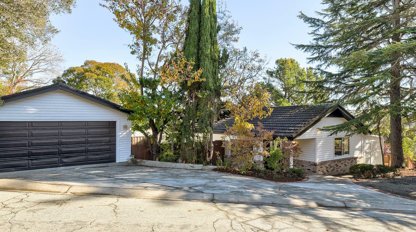 Property Photo:  2227 Pullman Avenue  CA 94002 