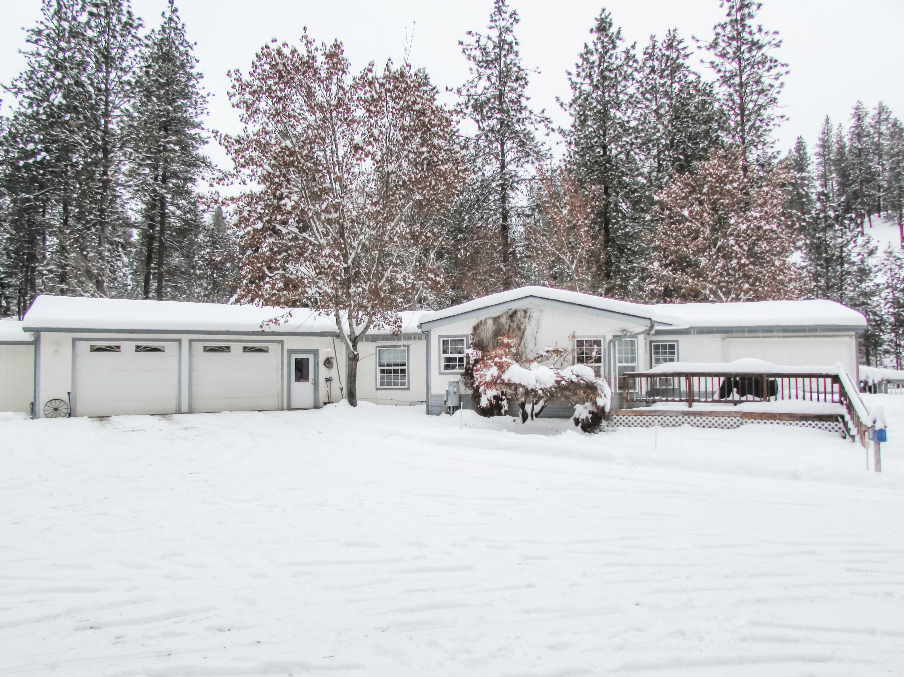 Property Photo:  2419-H Sand Canyon Rd  WA 99109 