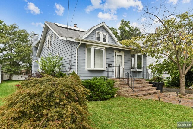 Property Photo:  27 Roosevelt Street  NJ 07643 