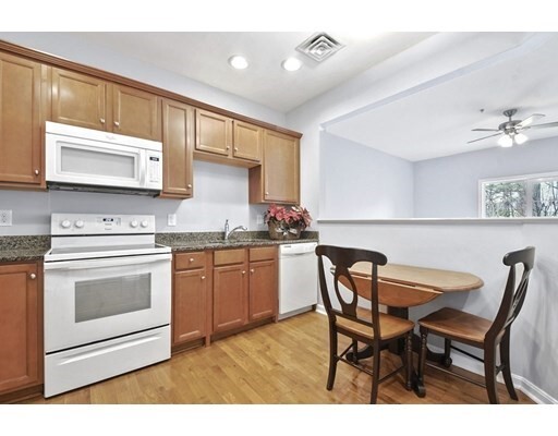 Property Photo:  9 Abigail Way 1002  MA 01867 