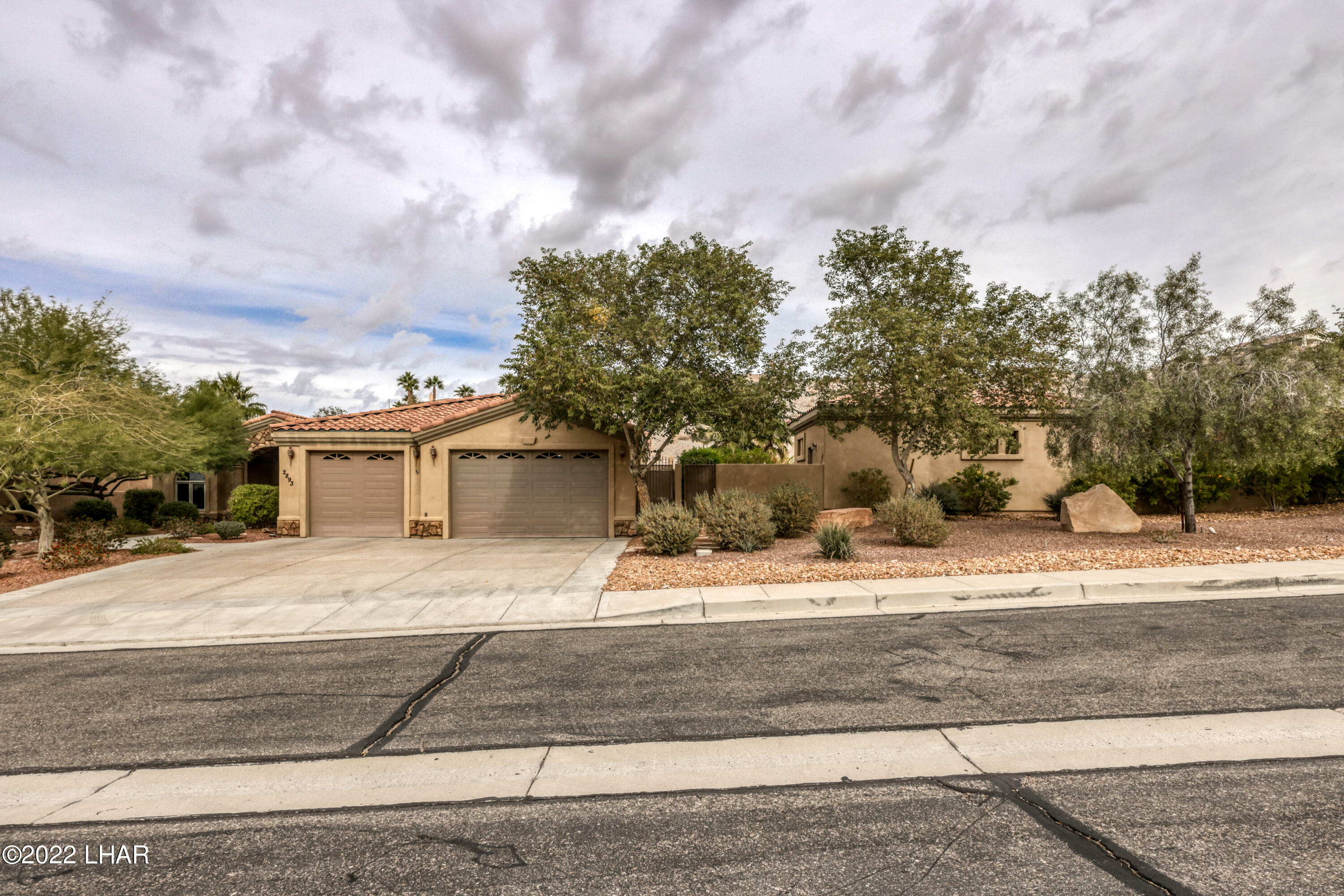 Property Photo:  2893 Desert Trail Dr  AZ 86429 