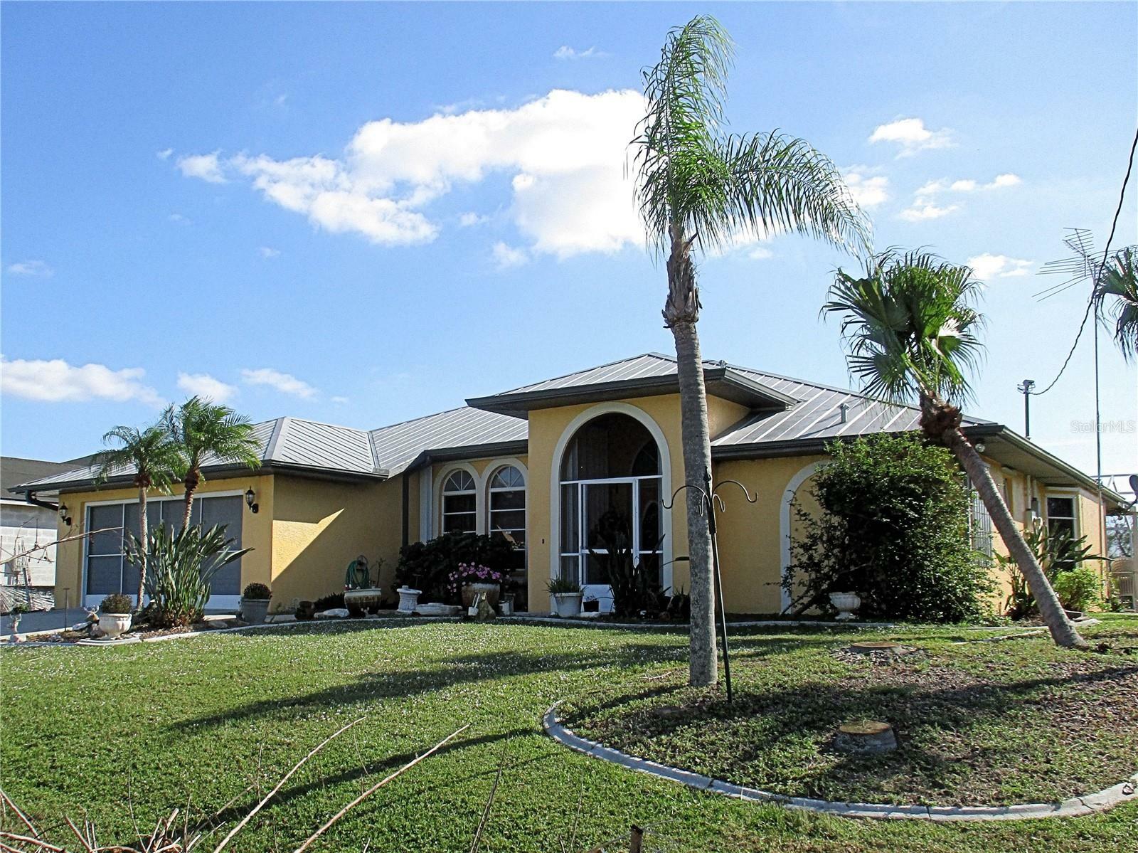 Property Photo: 3580 Como Street FL 33948