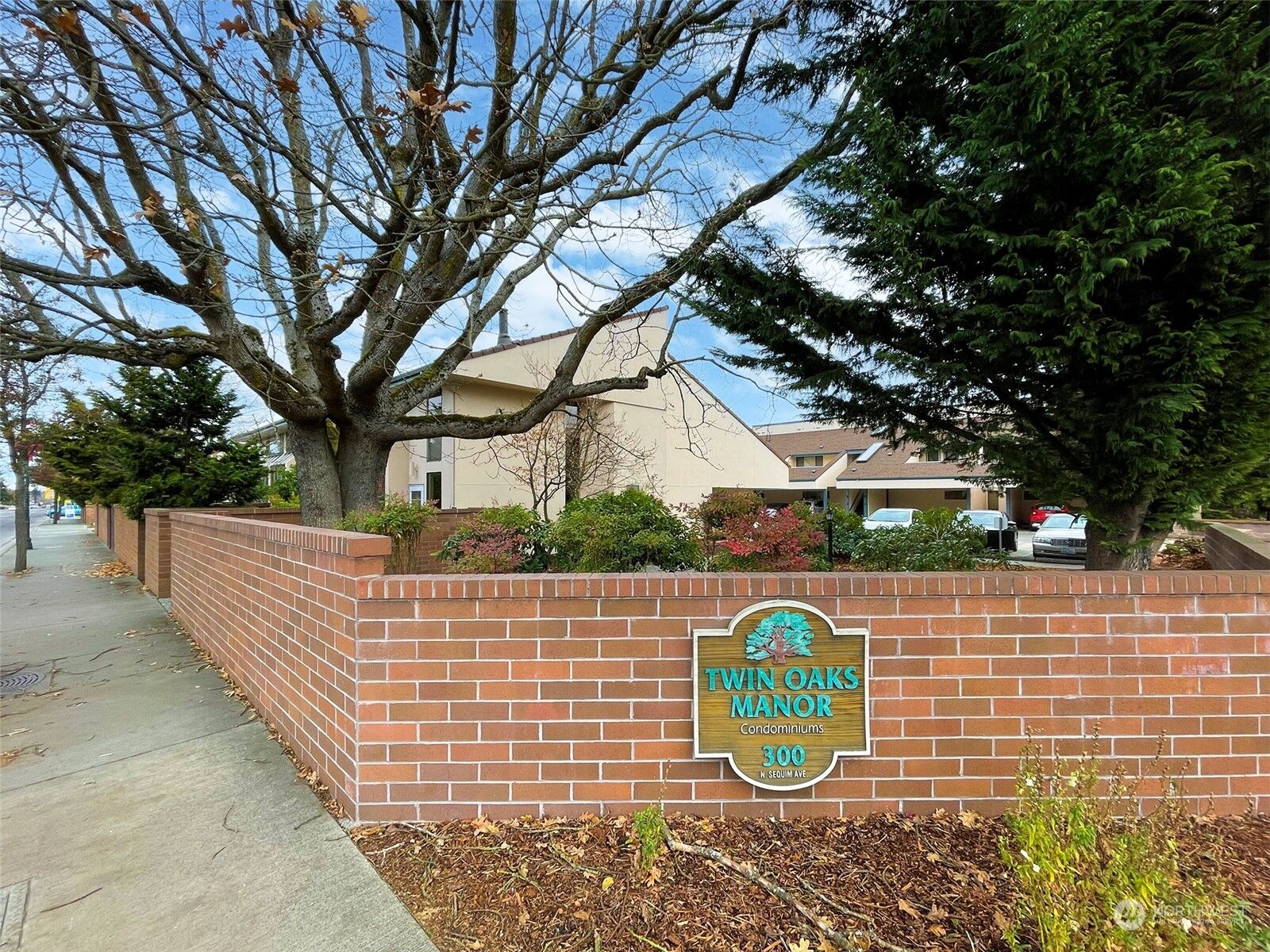 Property Photo:  300 N Sequim Avenue 11  WA 98382 