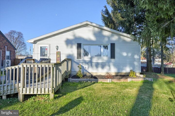 25 S Lebanon  Lebanon PA 17042 photo