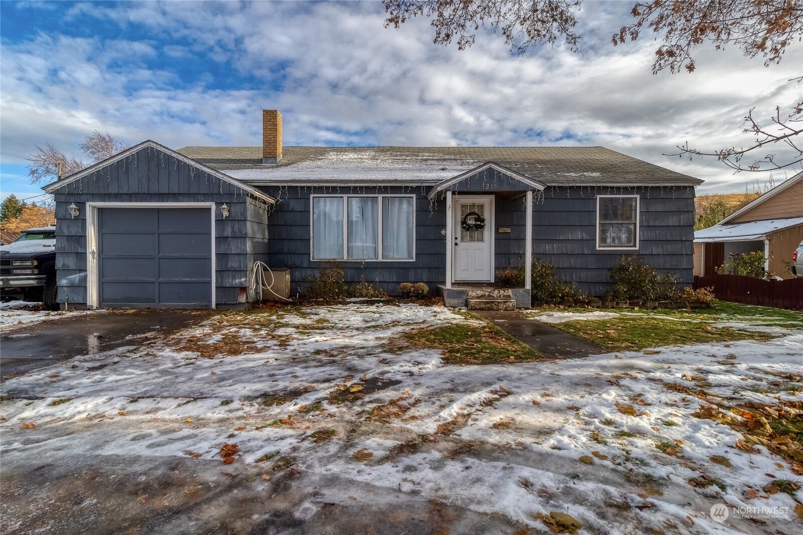 Property Photo:  1215 Chestnut Street  OR 97862 