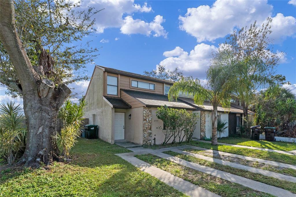 Property Photo:  2747 Gray Fox Lane  FL 32826 