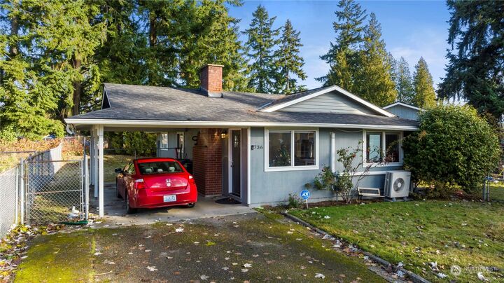 Property Photo: 736 Shelton Avenue NE WA 98056