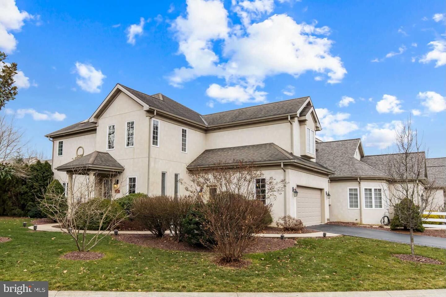 Property Photo: 701 Woodfield Drive PA 17543