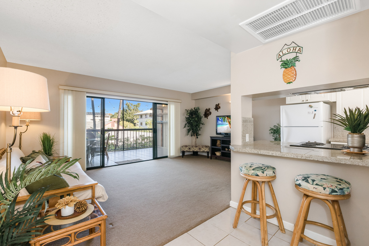 Property Photo:  75-5719 Alii Dr 214  HI 96740 