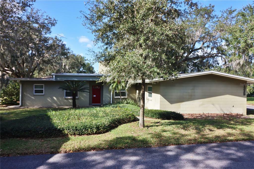 Property Photo: 1329 Hollister Road FL 33827
