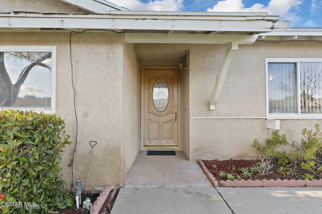 Property Photo:  4713 Sulphur Springs Drive  CA 93063 