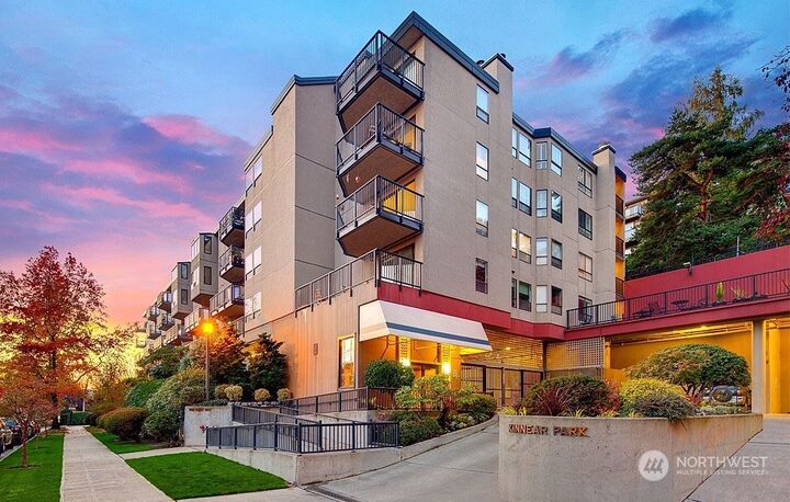 500 W Roy Street W207  Seattle WA 98119 photo