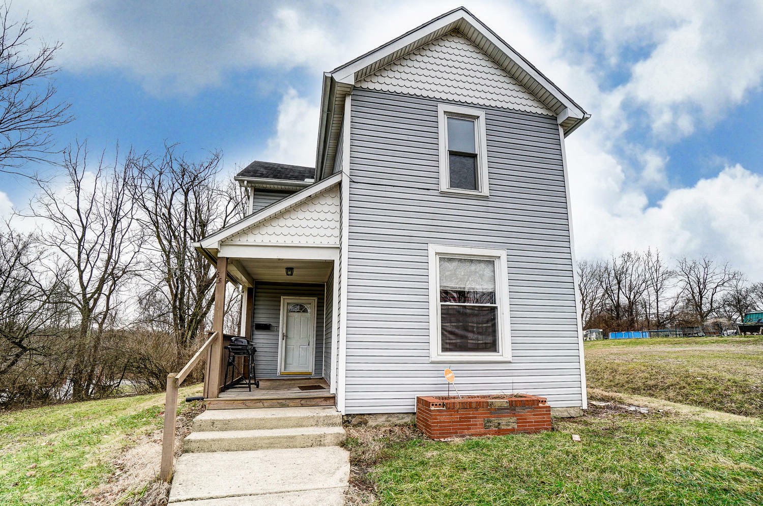 551 Chestnut Avenue  Springfield OH 45503 photo