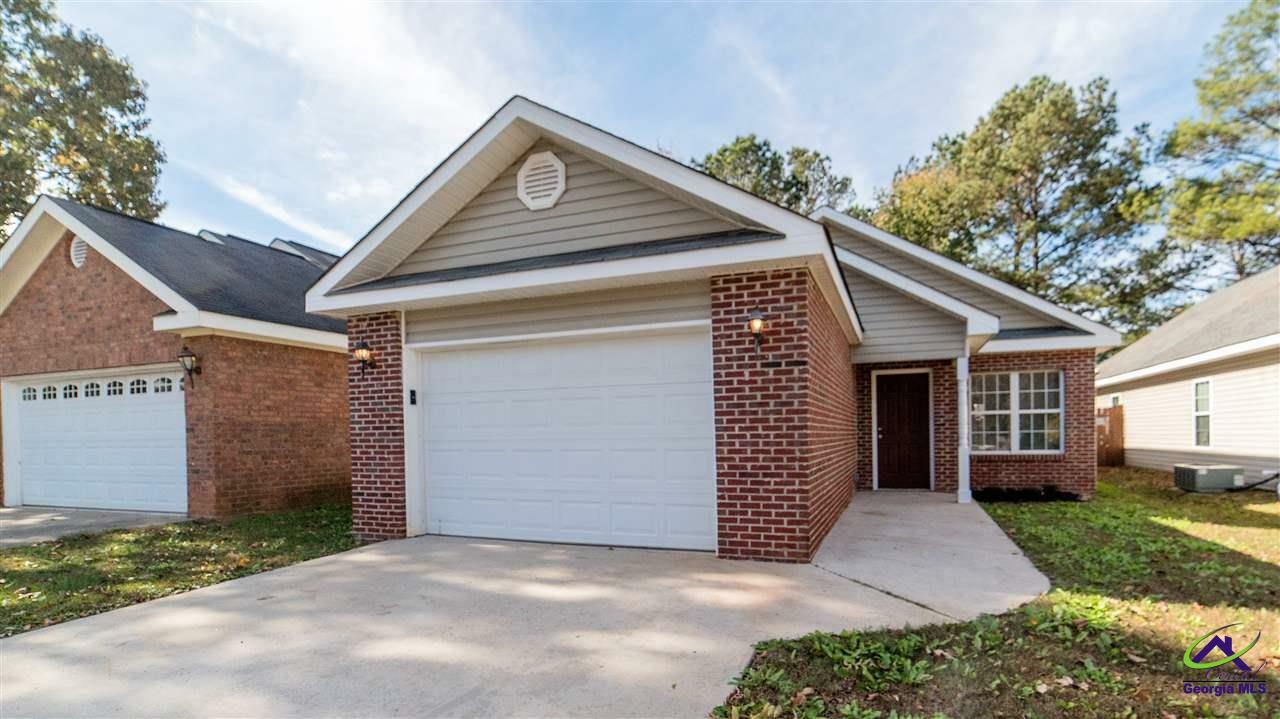 Property Photo:  104 Rolling Woods Circle  GA 31088 