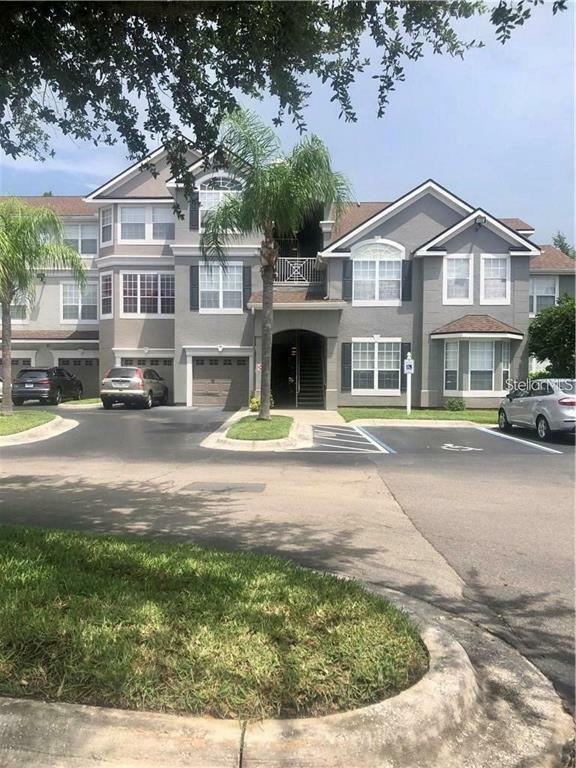 Property Photo: 3325 S Kirkman Road 423 FL 32811
