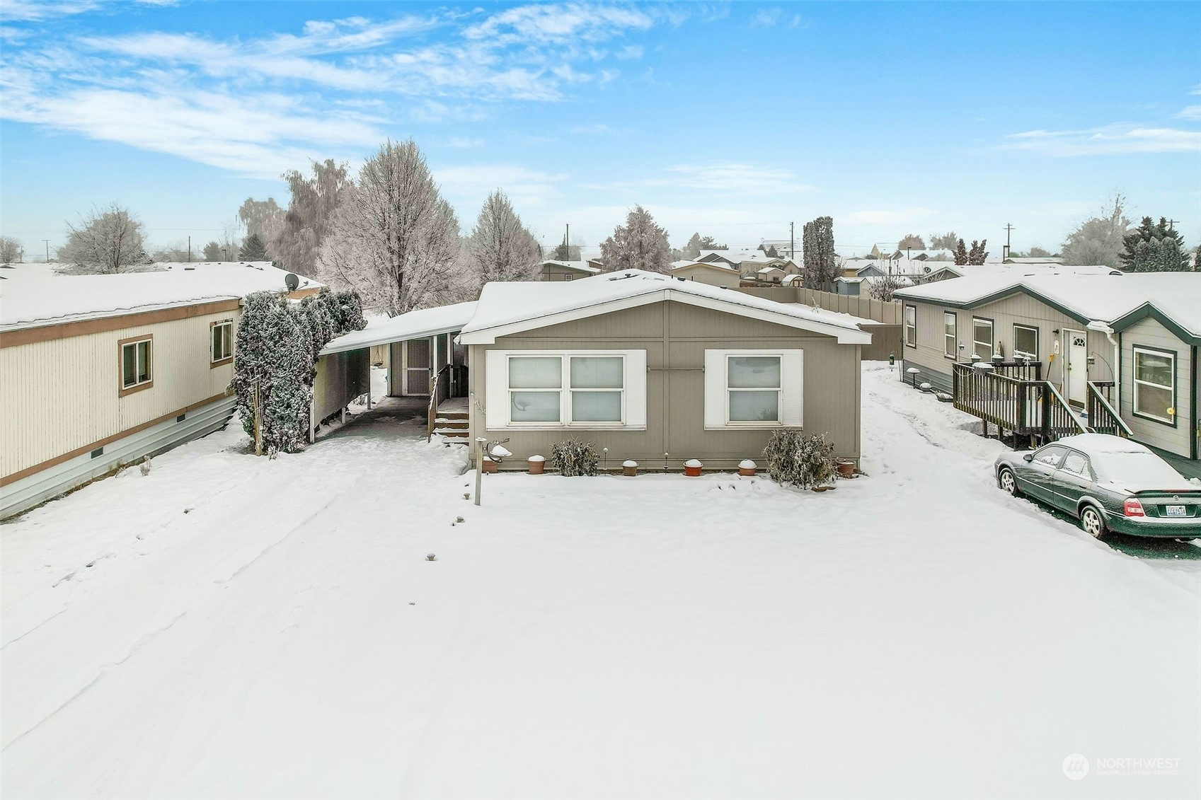 Property Photo: 3010 W Peninsula Drive 133 WA 98837