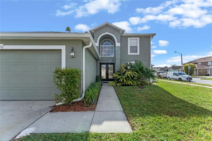 Property Photo: 115 Monterey Oaks Drive FL 32771
