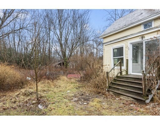 Property Photo:  539 Sanders St  MA 01331 