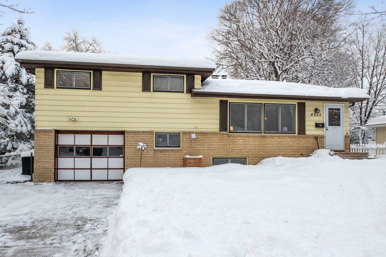 Property Photo: 4225 Edgewood Avenue N MN 55428