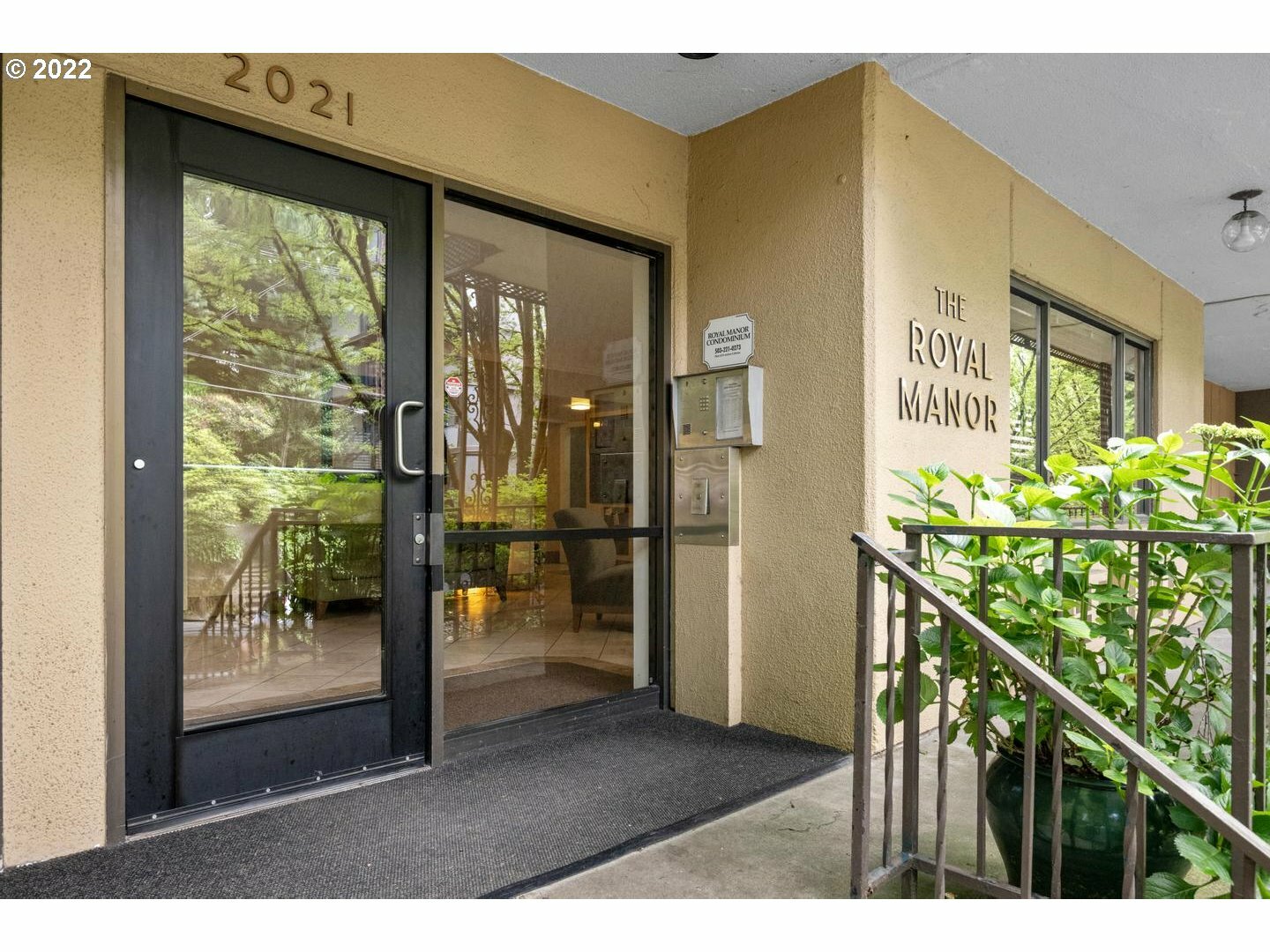 2021 SW Main St 43  Portland OR 97205 photo