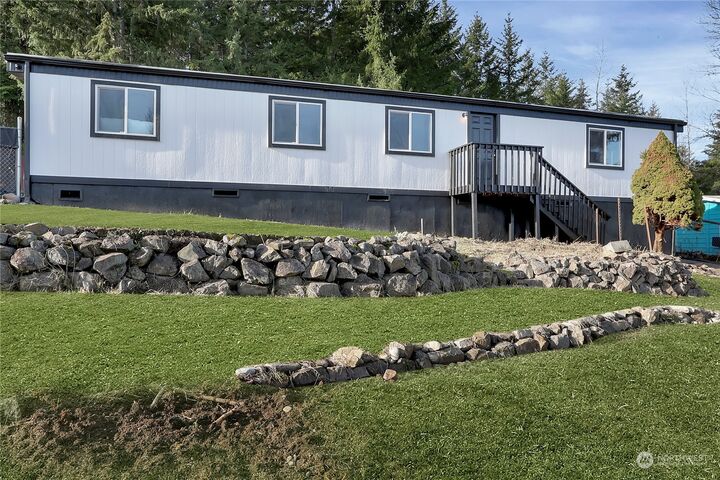 13426 215th Avenue E  Bonney Lake WA 98391 photo