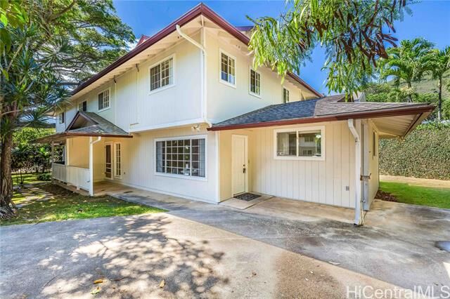 Property Photo:  2406 Oahu Avenue B  HI 96822 