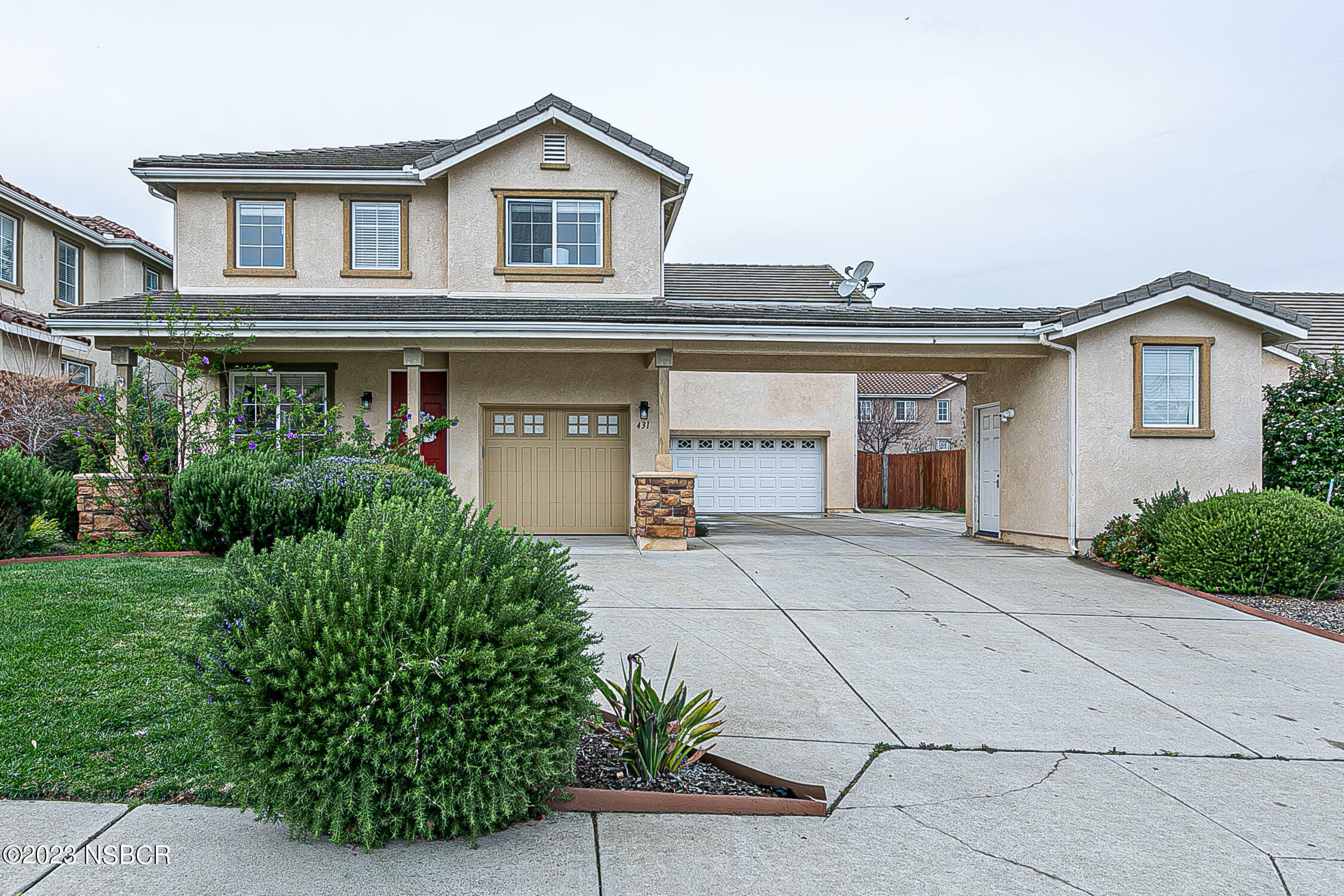 Property Photo: 431 S Y Street CA 93436