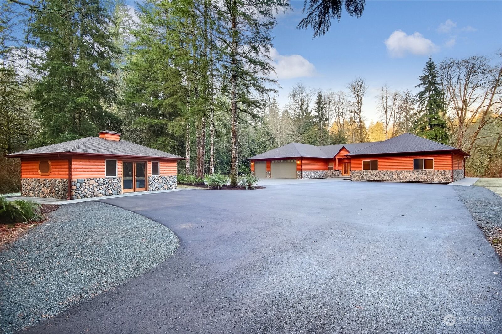 Property Photo: 18515 127th Avenue NE WA 98223