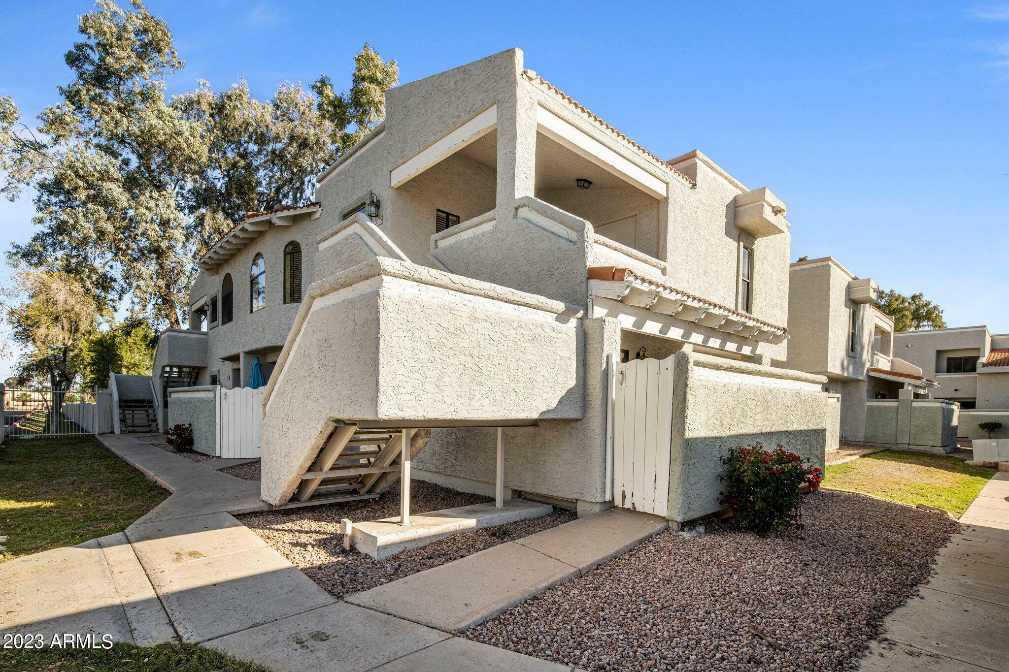 Property Photo:  850 S River Drive 2075  AZ 85281 