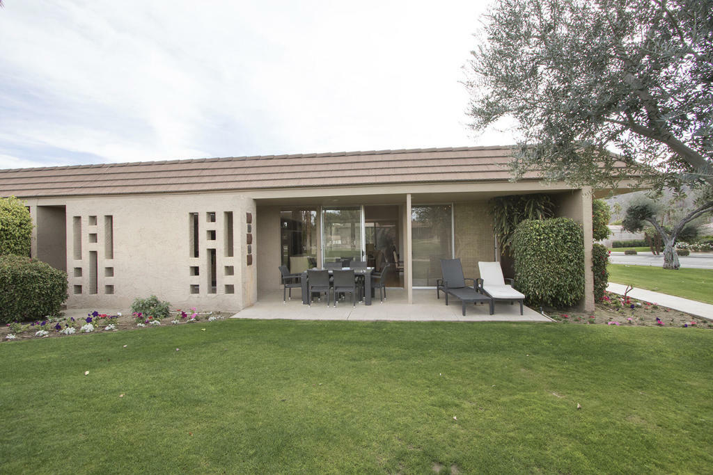 Property Photo:  76890 Sandpiper Drive  CA 92210 