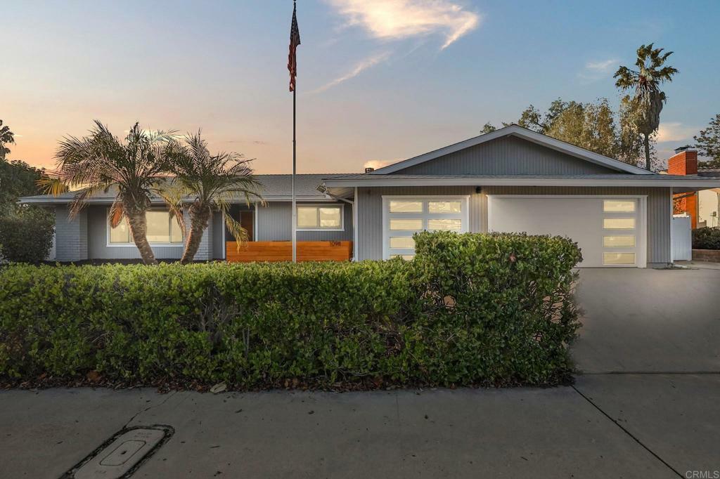 Property Photo: 1098 Glenhill Rd CA 92020