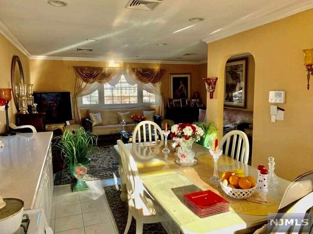 Property Photo:  404 2nd Avenue  NJ 07071 