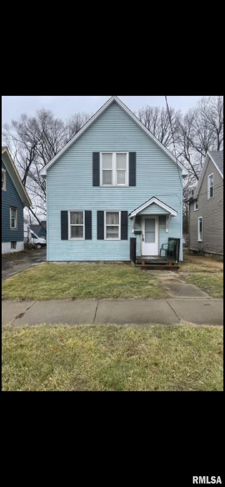 323 W Richmond Avenue  Peoria IL 61604 photo