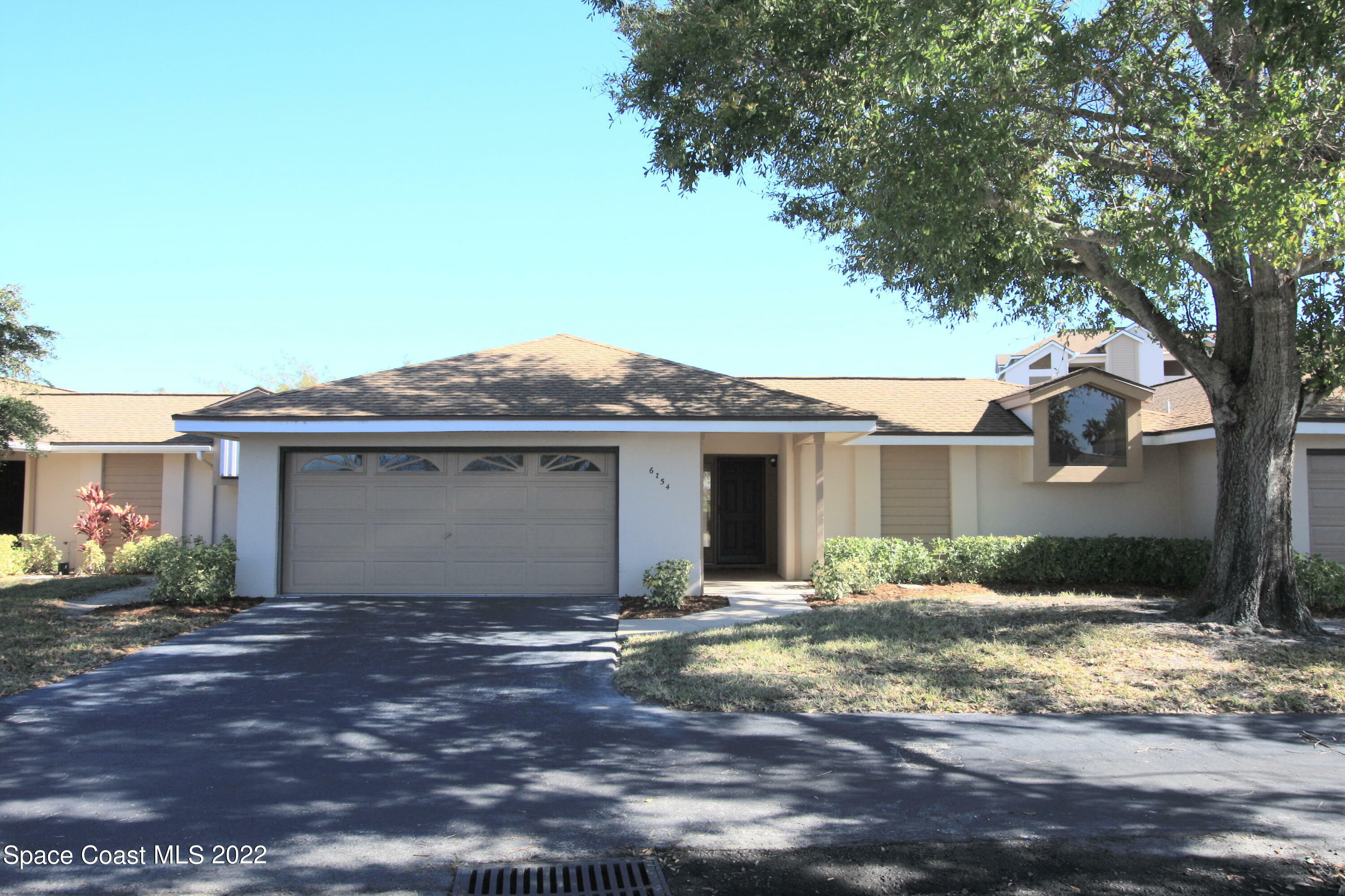 Property Photo:  6254 Mirror Lake Court  FL 32958 