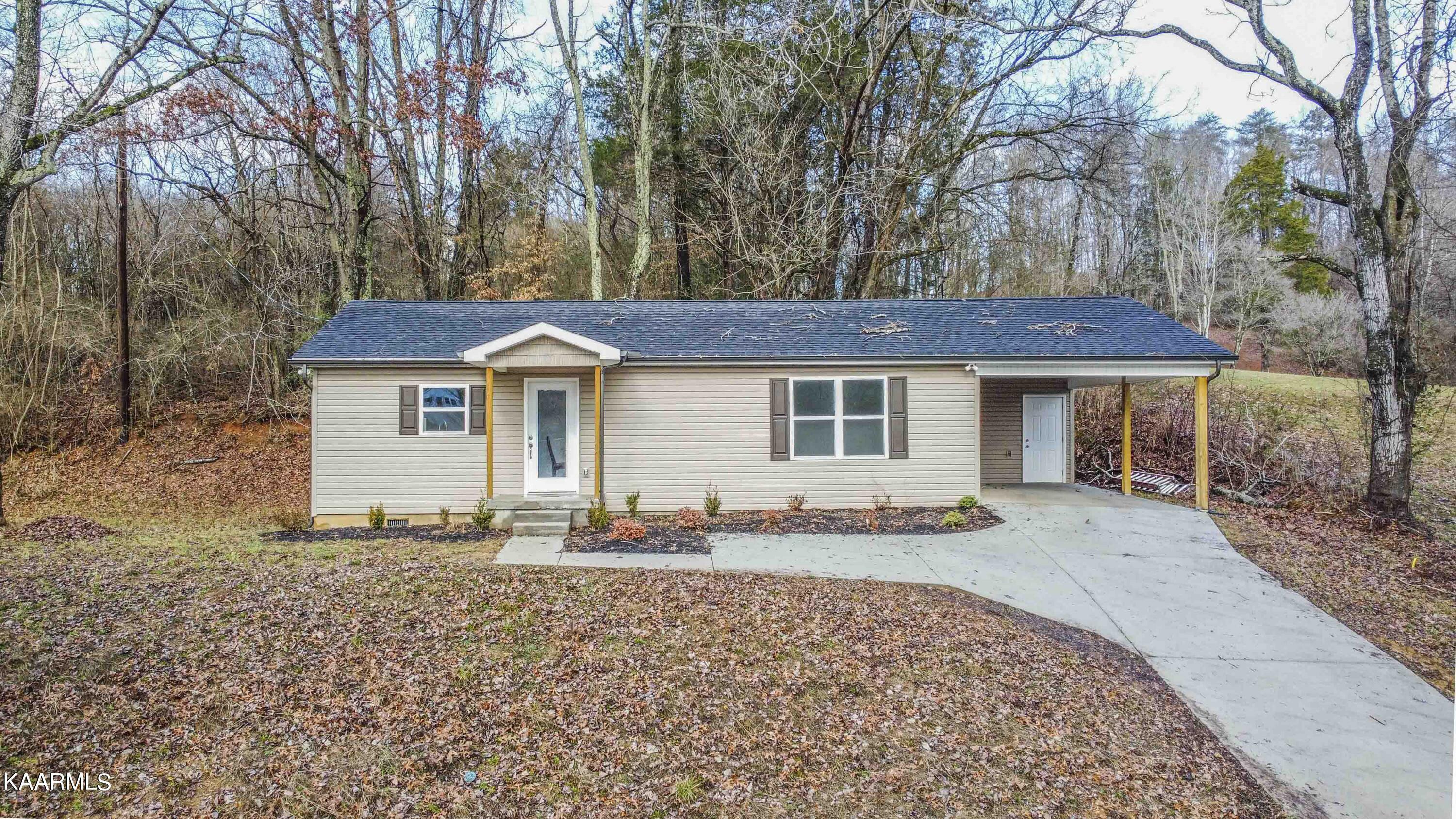 Property Photo:  221 Offutt Rd  TN 37716 