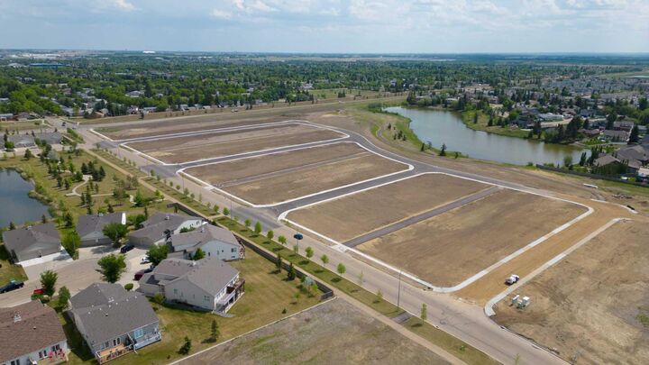 Property Photo: 4429 72 Street AB T4V 2P7