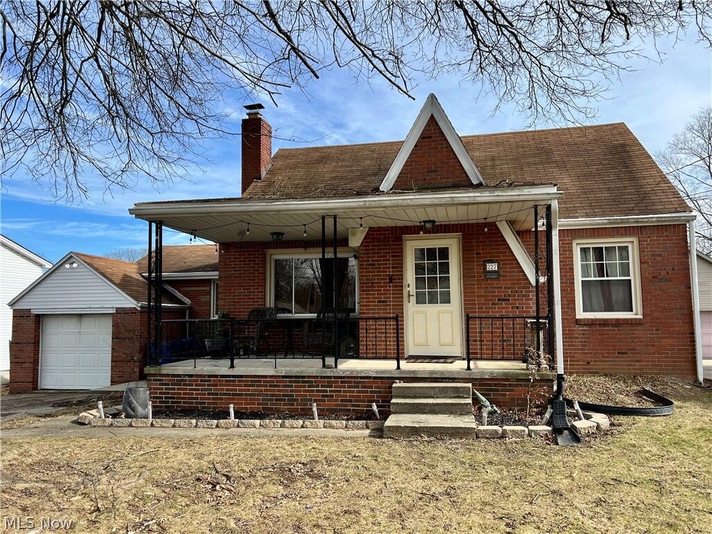Property Photo: 227 S Main Street OH 44515