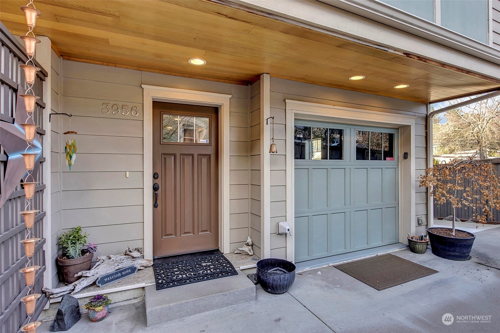 Property Photo:  3956 S Brandon Street  WA 98118 