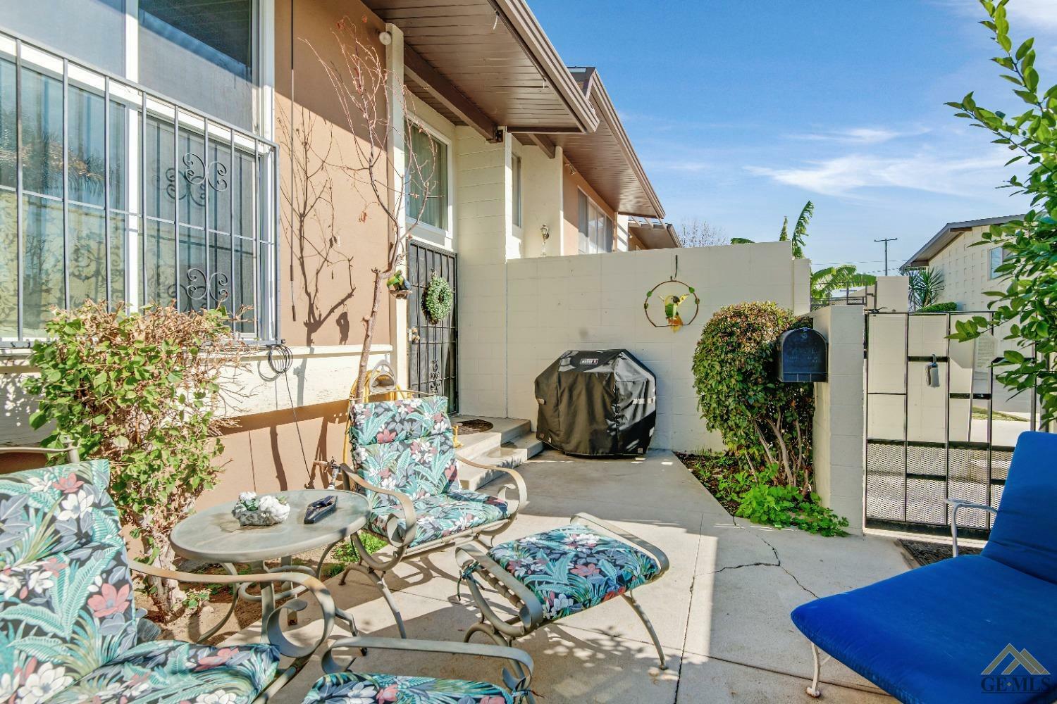 Property Photo:  3901 Union Avenue 3  CA 93305 