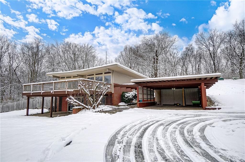 Property Photo: 600 White Oak Drive OH 45504