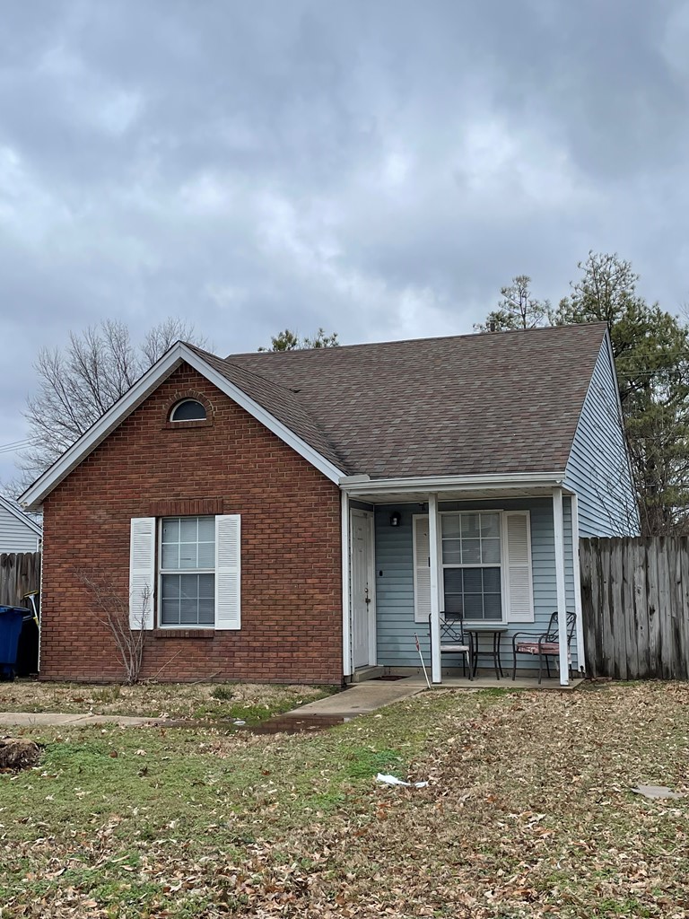 Property Photo:  2215 Oak Creek Road  AR 72301 