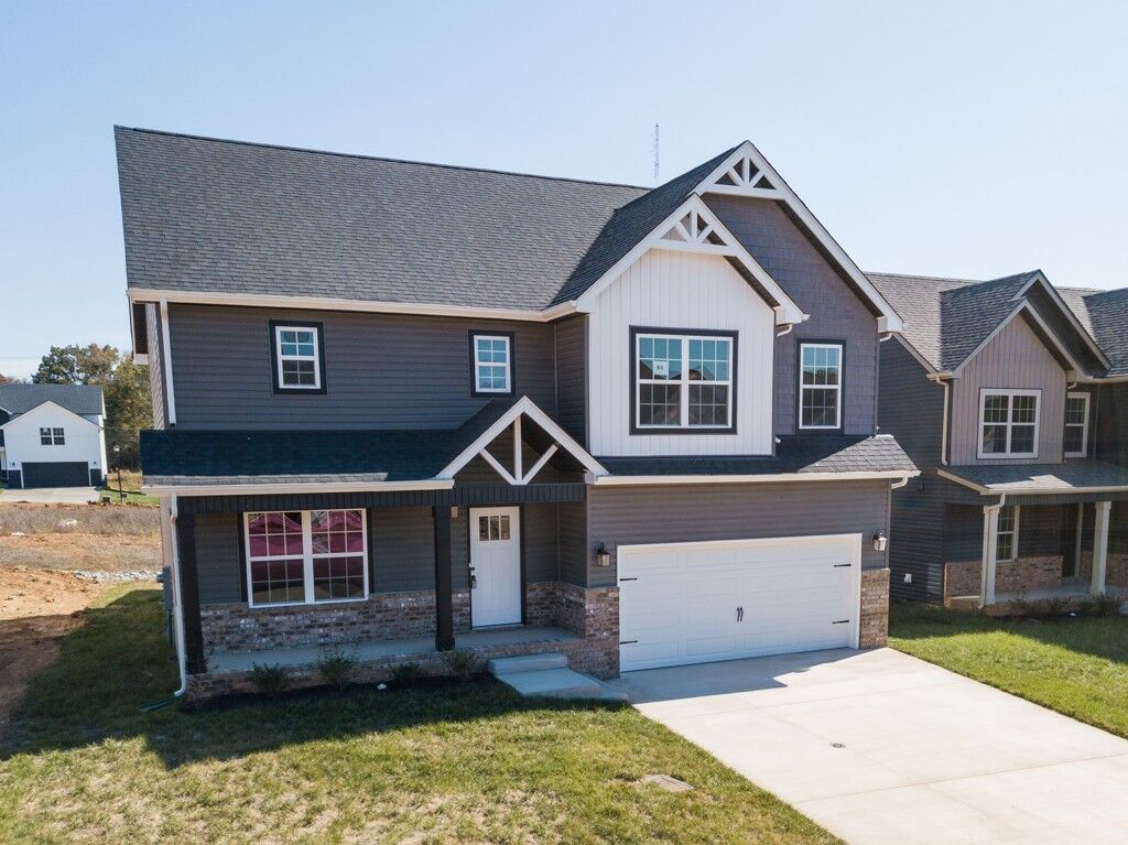 Property Photo: 1704 Heritage Drive TN 37043