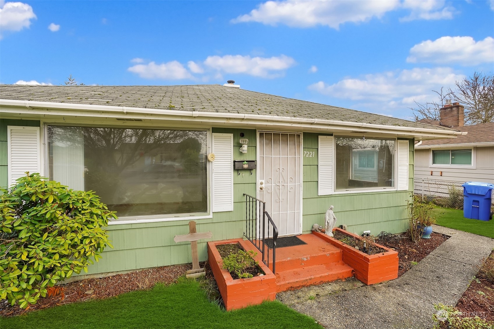 Property Photo:  7221 Warner Street  WA 98409 