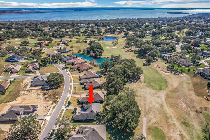 Property Photo: 5308 Meadow Hill Loop FL 32159