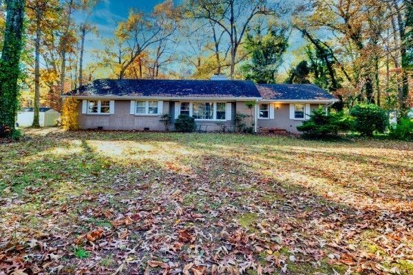 Property Photo: 1006 Westwood Dr TN 37388