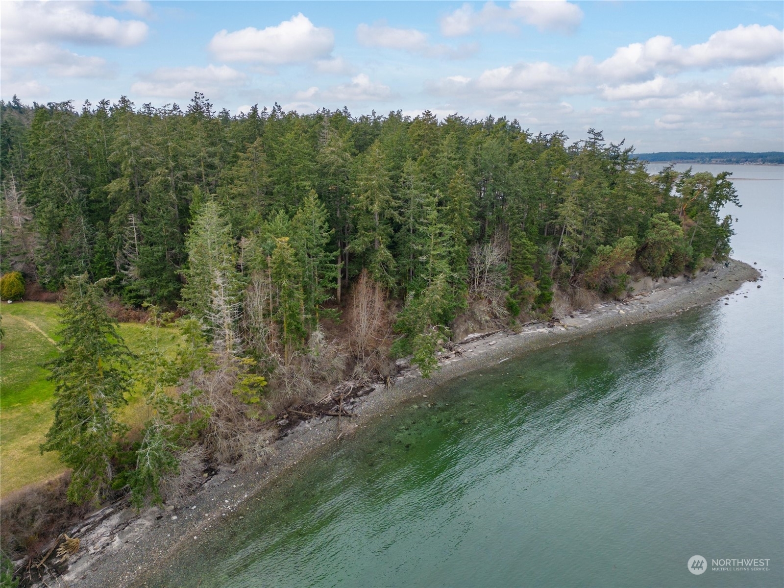 Property Photo:  6 Reeder Bay Road  WA 98239 