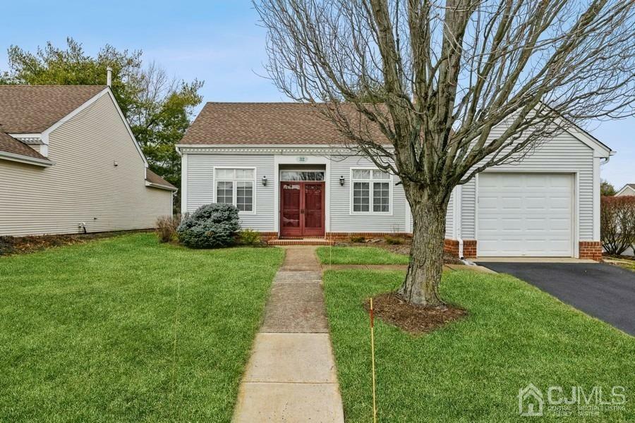 Property Photo:  32 Rutland Lane  NJ 08831 