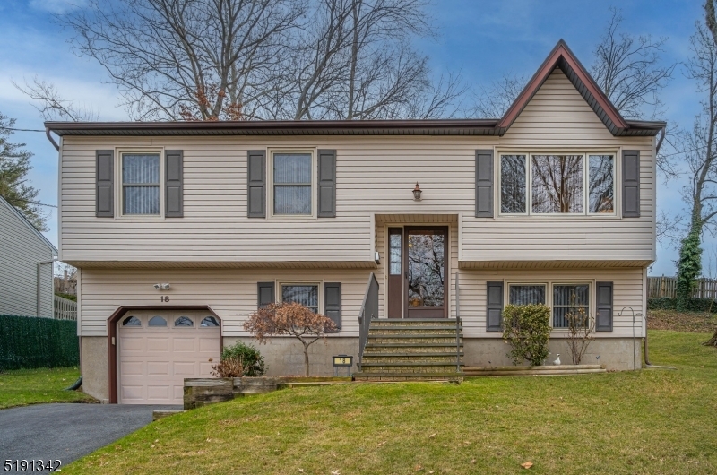 Property Photo:  18 Holland Rd  NJ 07054 